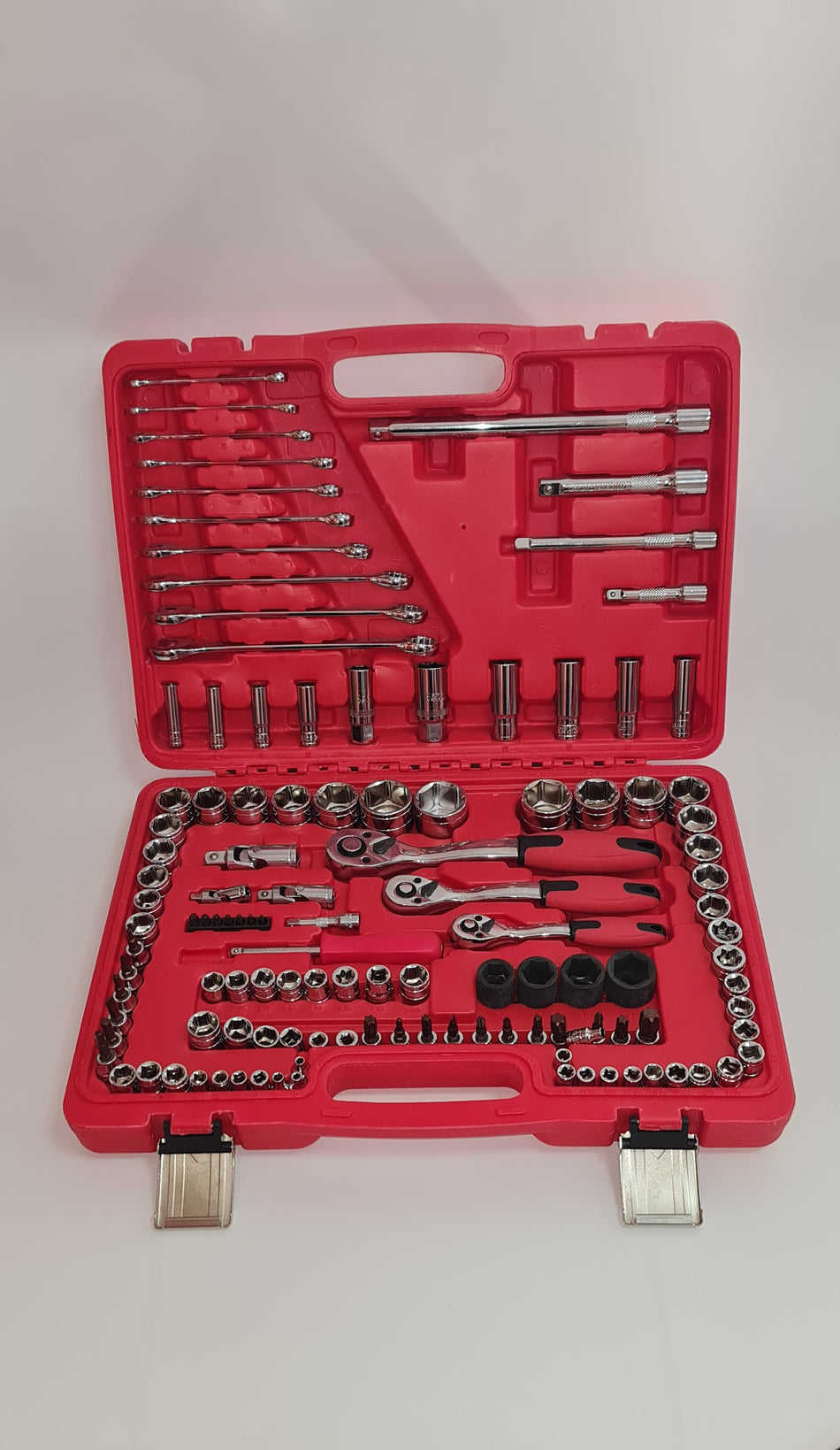 120 PC RATCHET + SOCKET SET 1/4" & 3/8" & 1/2" - Galdes & Mamo
