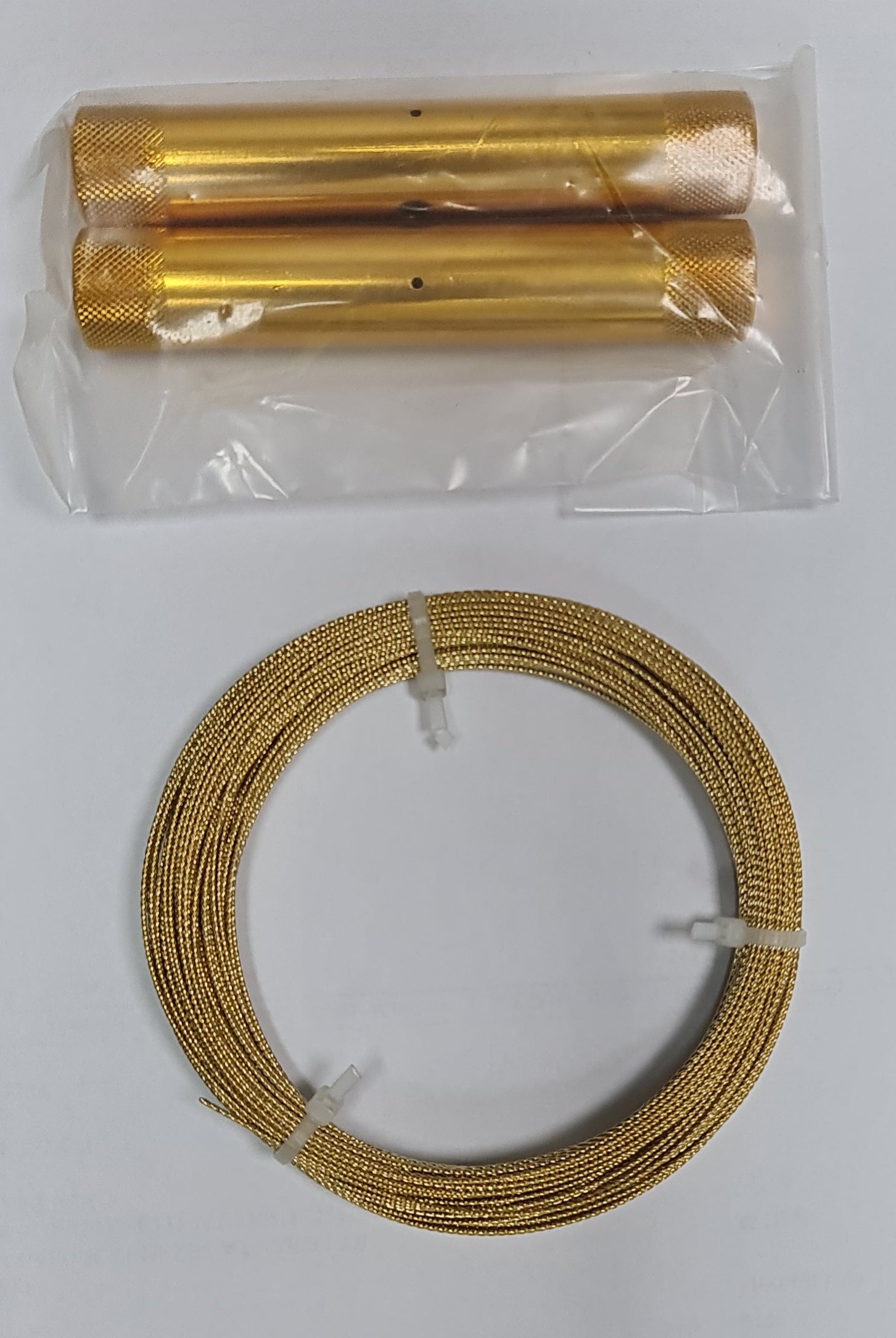 GOLD BRAIDED CHEESWIRE 22M PLUS HANDLES - Galdes & Mamo